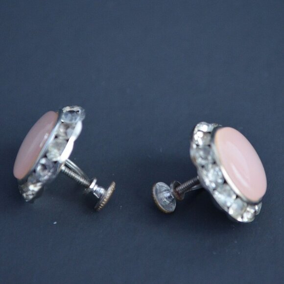 Vintage Pink Acrylic CZ Gemstone Circle Round Screw Back Earrings - Picture 3 of 5